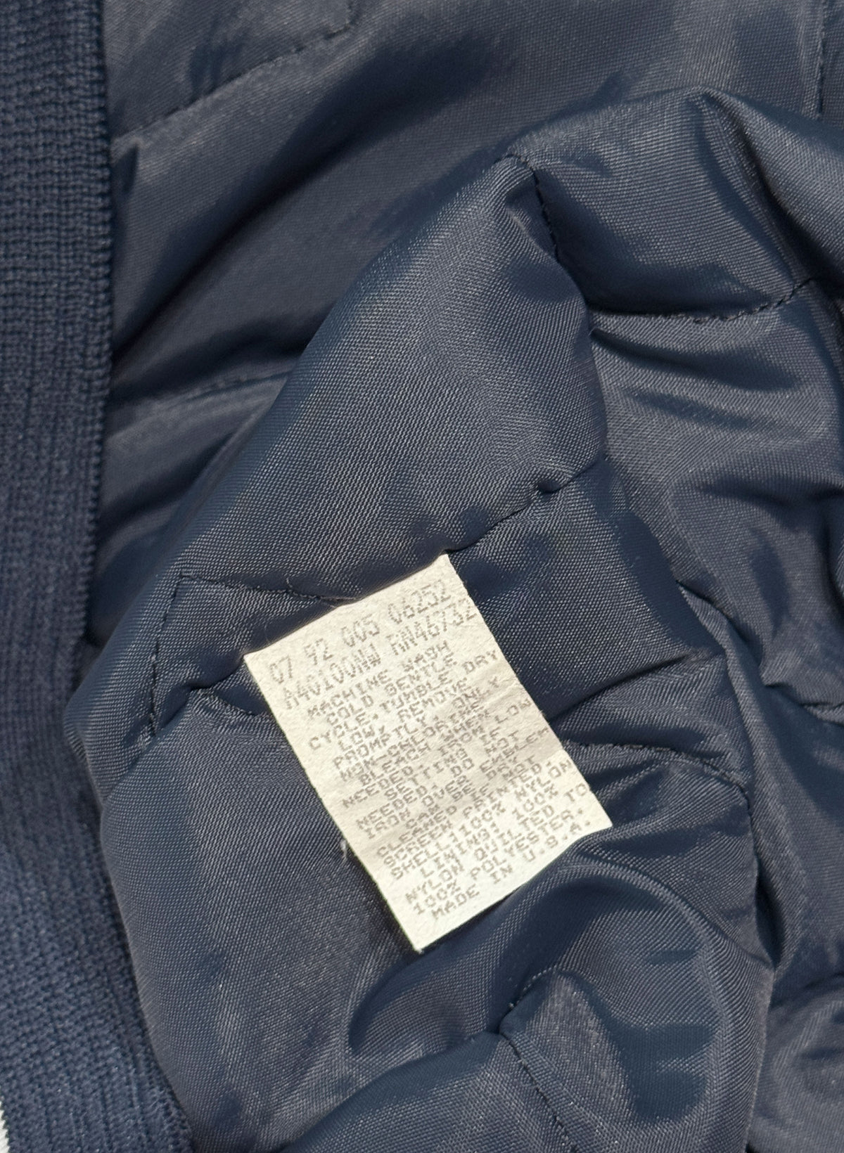 (SUP-864) Chalk Line MLB NEW YORK YANKEES NYLON QUILTING STADIUM JACKET - MADE IN U.S.A.