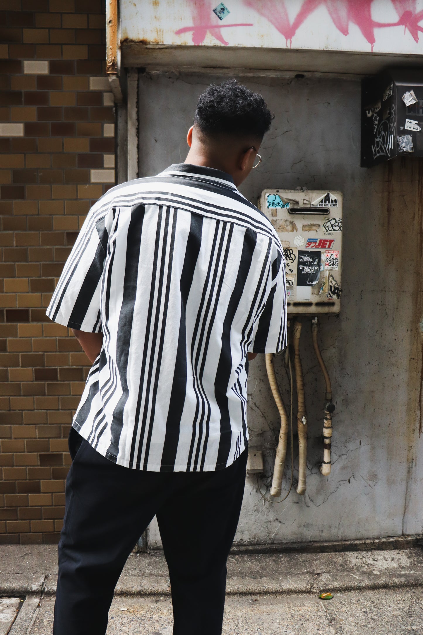 FLYING DUTCHMAN + OMAKASE + WOODBLOCK S/S STRIPE OPEN COLLAR SHIRT WHITE/BLACK (WB-26SS-016)