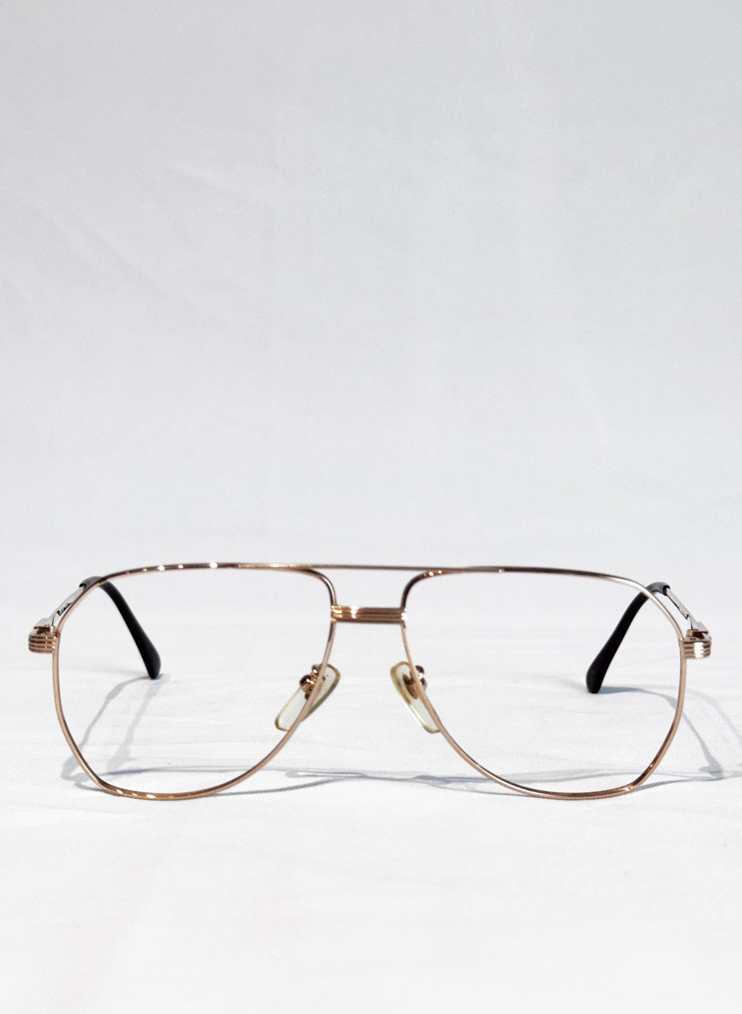 (SUP-766) 90s VINTAGE TWO BRIDGE GOLD FRAME GLASSES - JAGUAR（レンズなし）