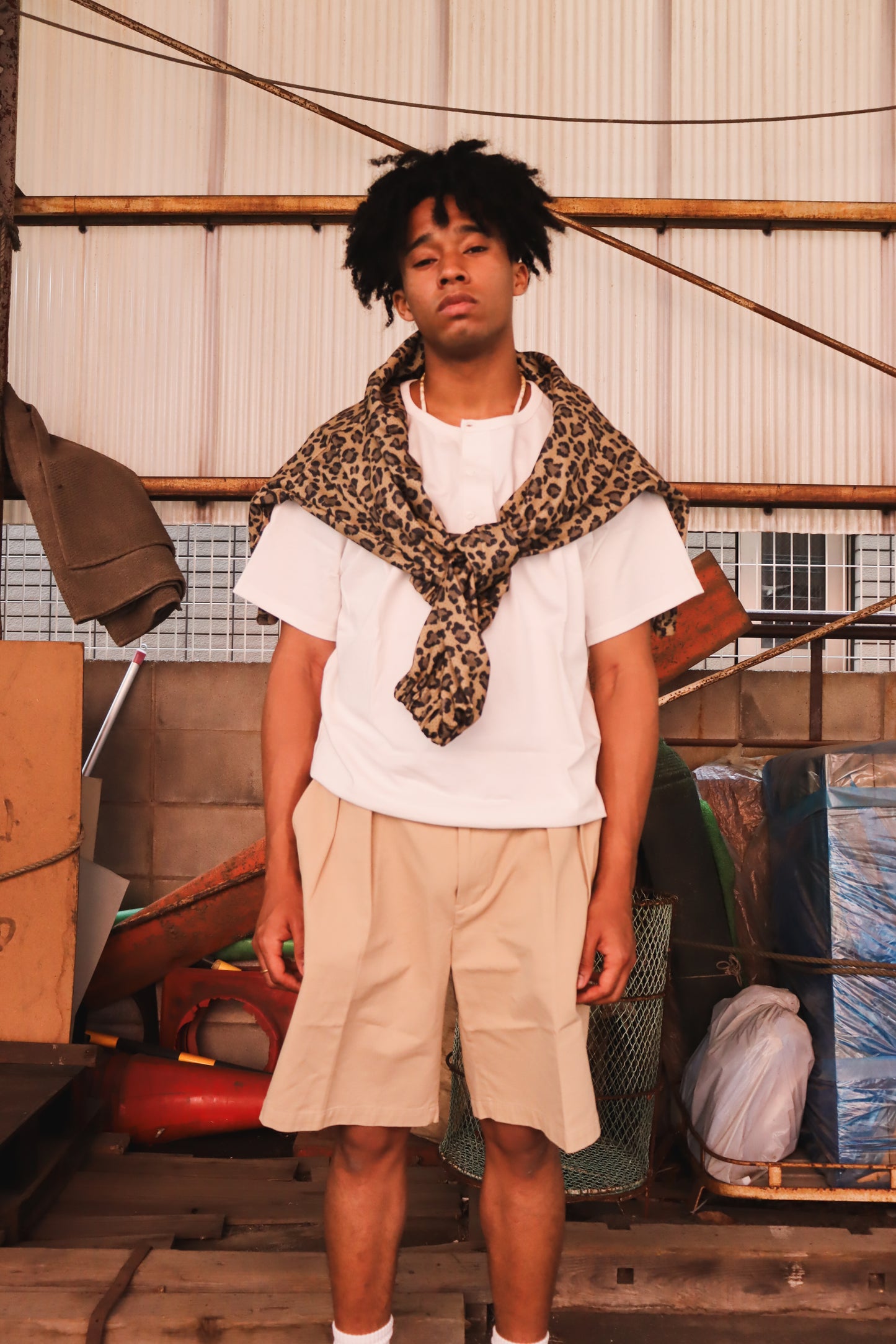 WOODBLOCK 2TUCK CHINO SHORT PANT KHAKI (WB-26SS-017)