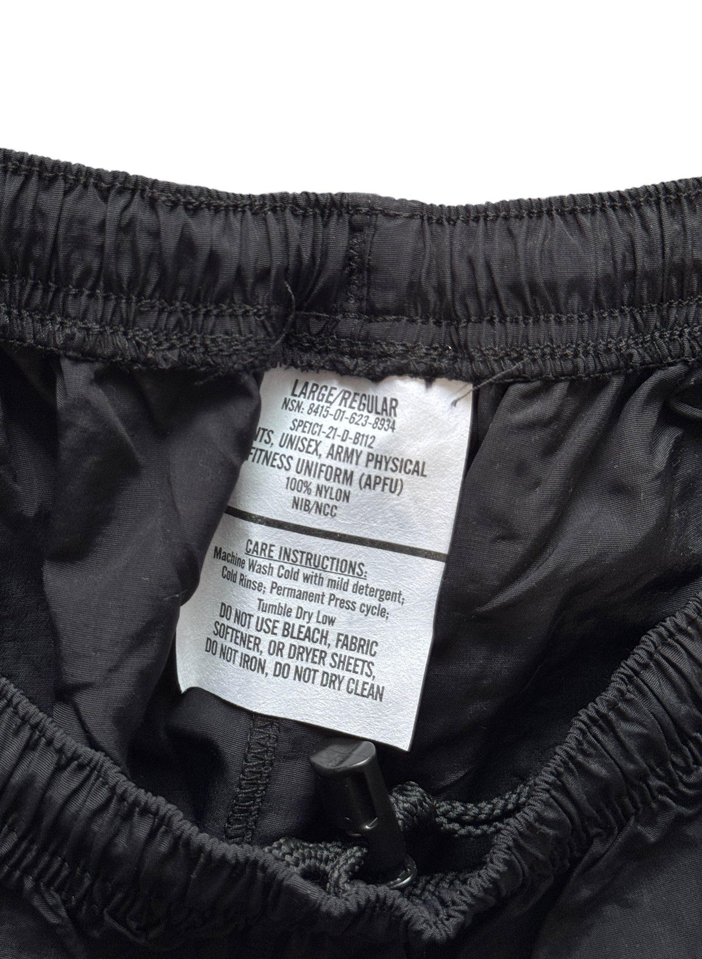 (SUP-501) DEADSTOCK U.S.ARMY APFU TRAINING NYLON PANTS - LARGE /REGULAR