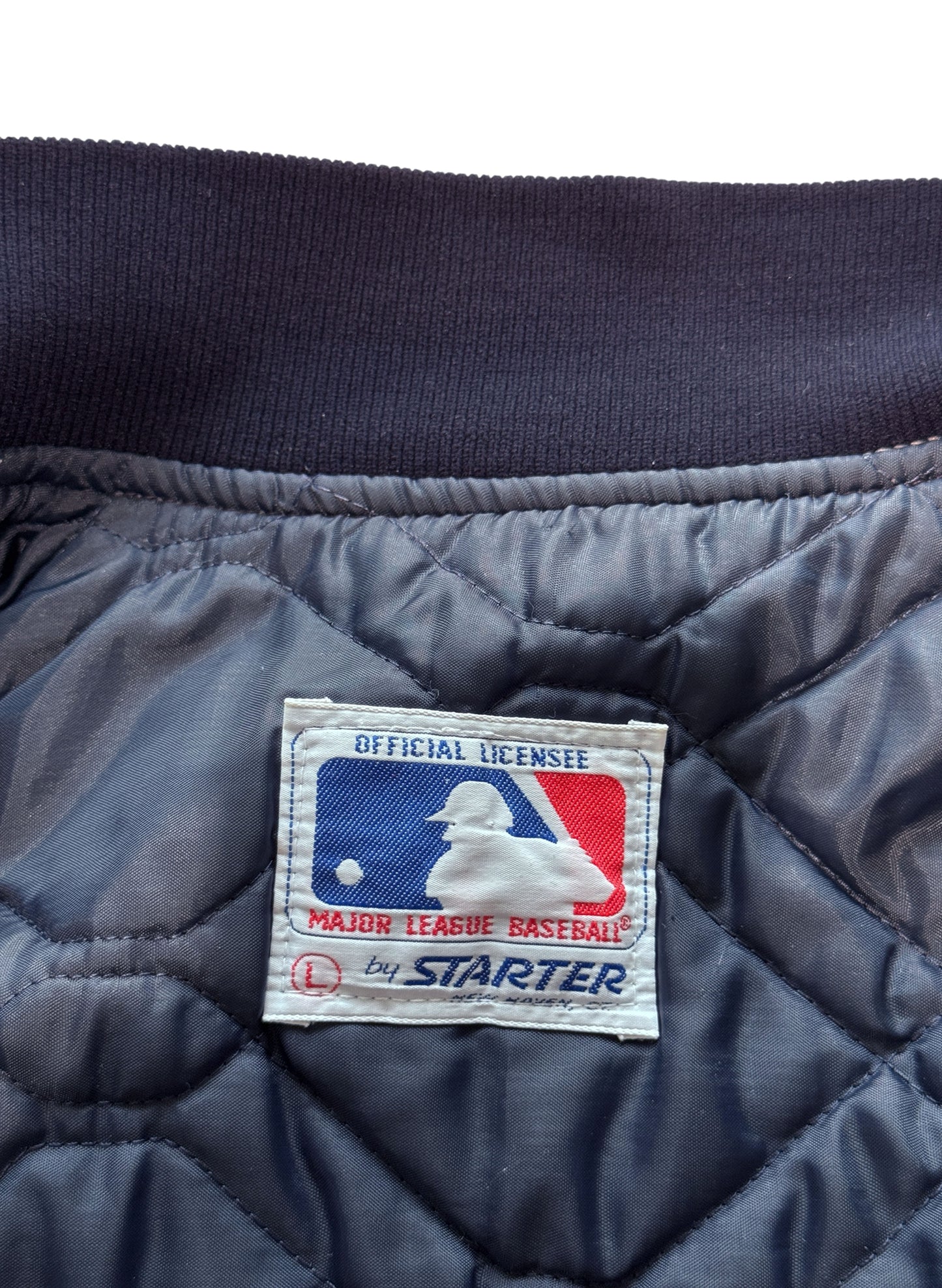 (SUP-762) STARTER NEW YORK YANKEES NYLON STADIUM JACKET - L - MADE IN U.S.A.
