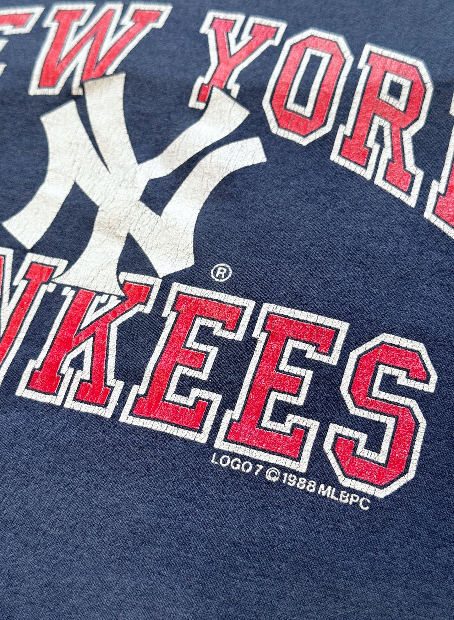 (SUP-622) 80s LOGO7 NEW YORK YANKEES "CUT OFF" TEE - MADE IN U.S.A.