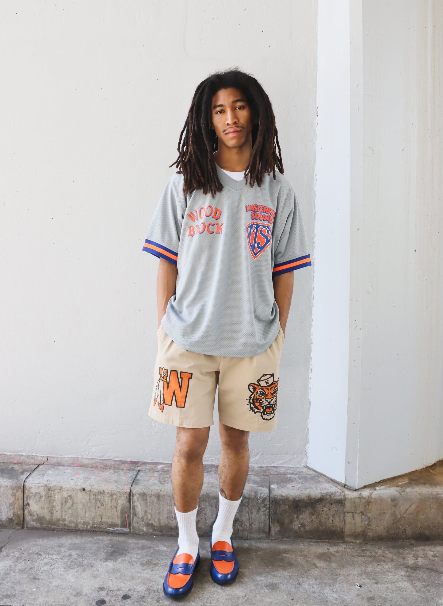 WOODBLOCK x MASTERPIECE SOUND V-NECK GAME SHIRT GREY (WB-26SS-022)