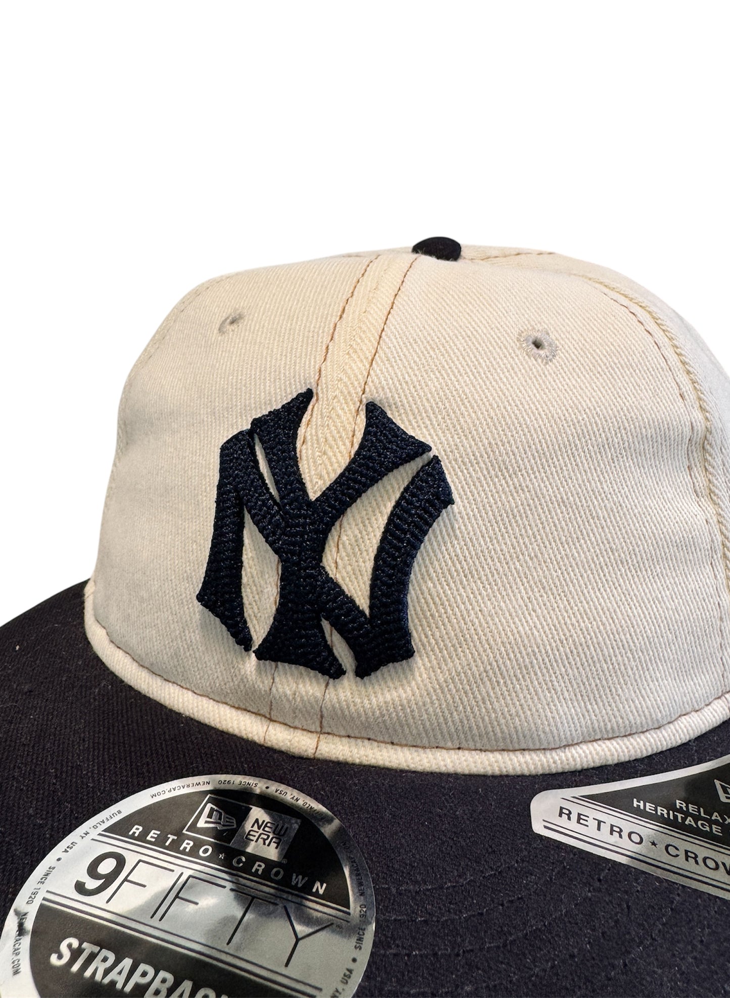(SUP-465) MoMA x NEWERA YANKEES RETRO CROWN CAP 9FIFTY