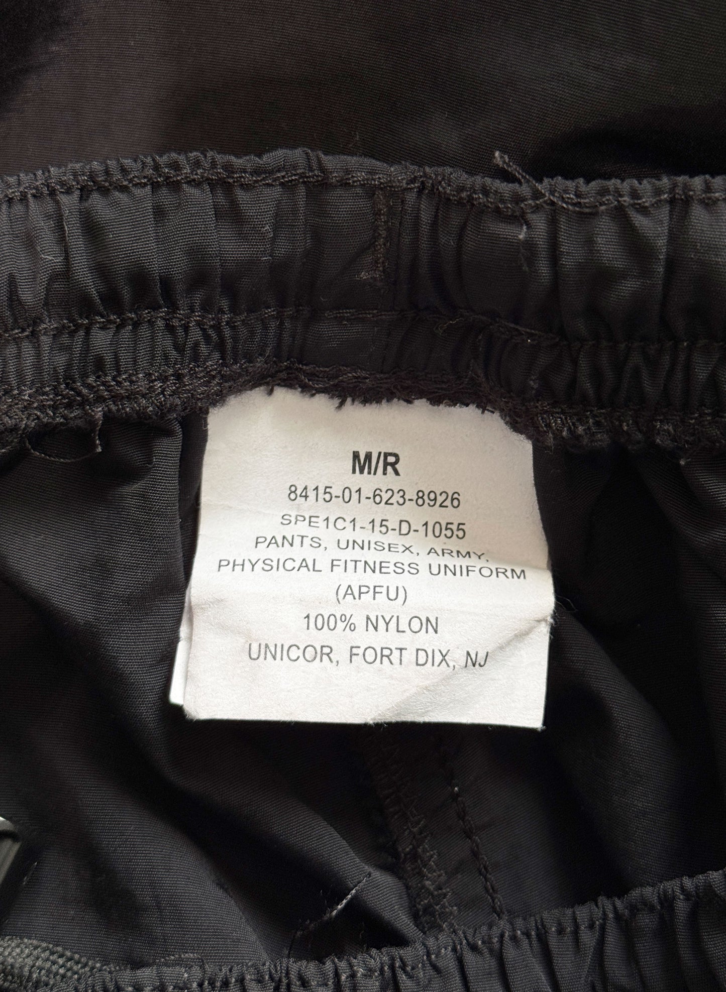 (SUP-499) U.S.ARMY APFU TRAINING NYLON PANTS - MEDIUM / REGULAR