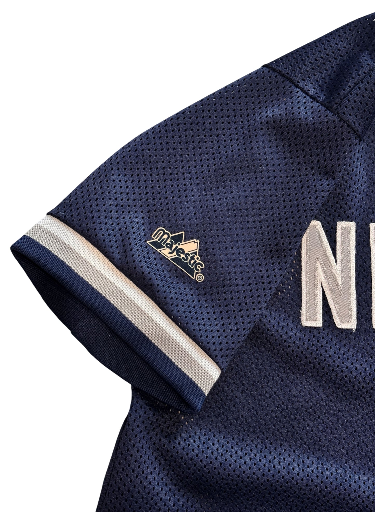 (SUP-381) Majestic NEW YORK YANKEES "NEW YORK" - MADE IN U.S.A.