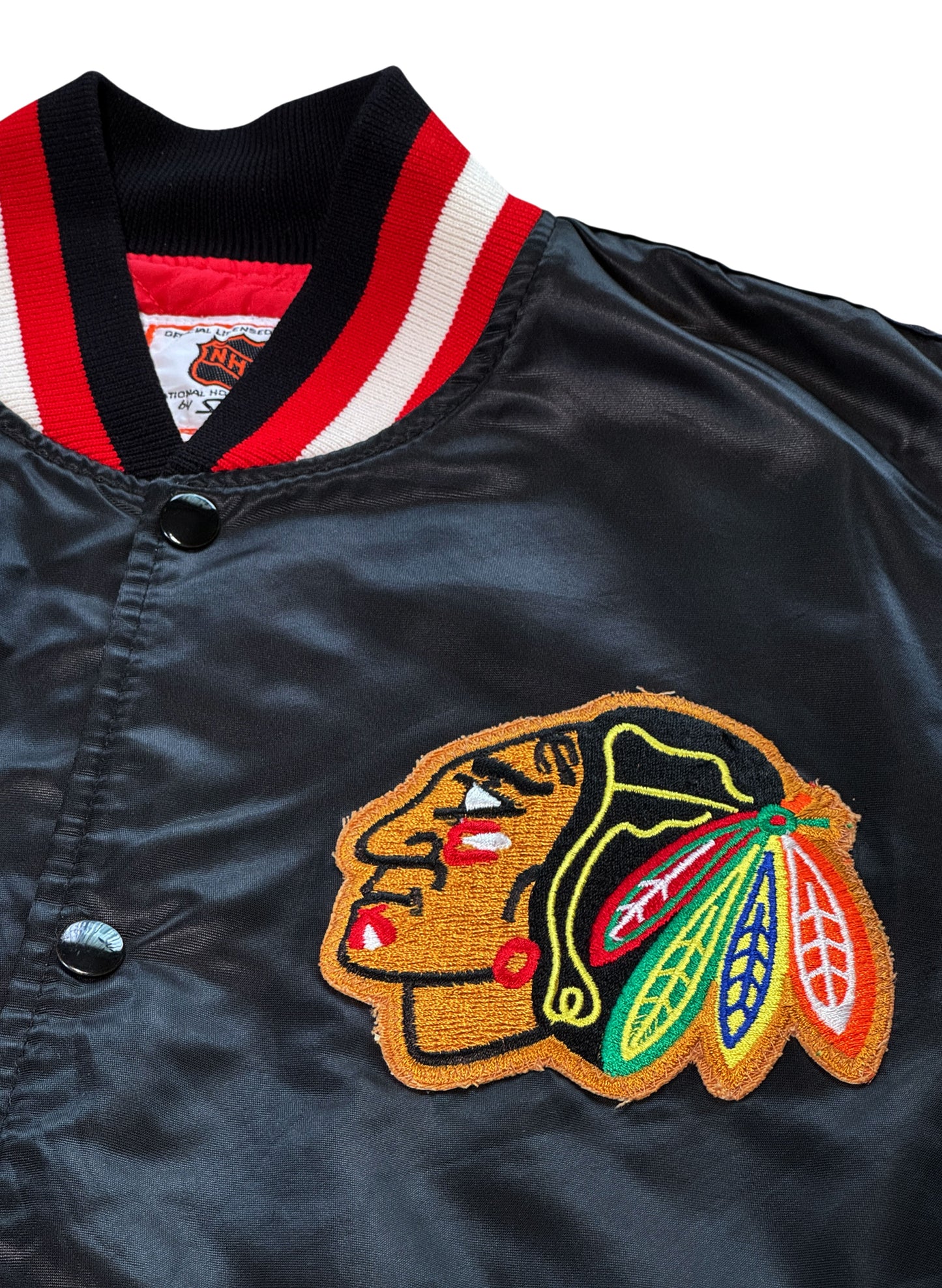 (SUP-773) STARTER NHL CHICAGO BLACKHAWKS NYLON STADIUM JACKET - MADE IN U.S.A.