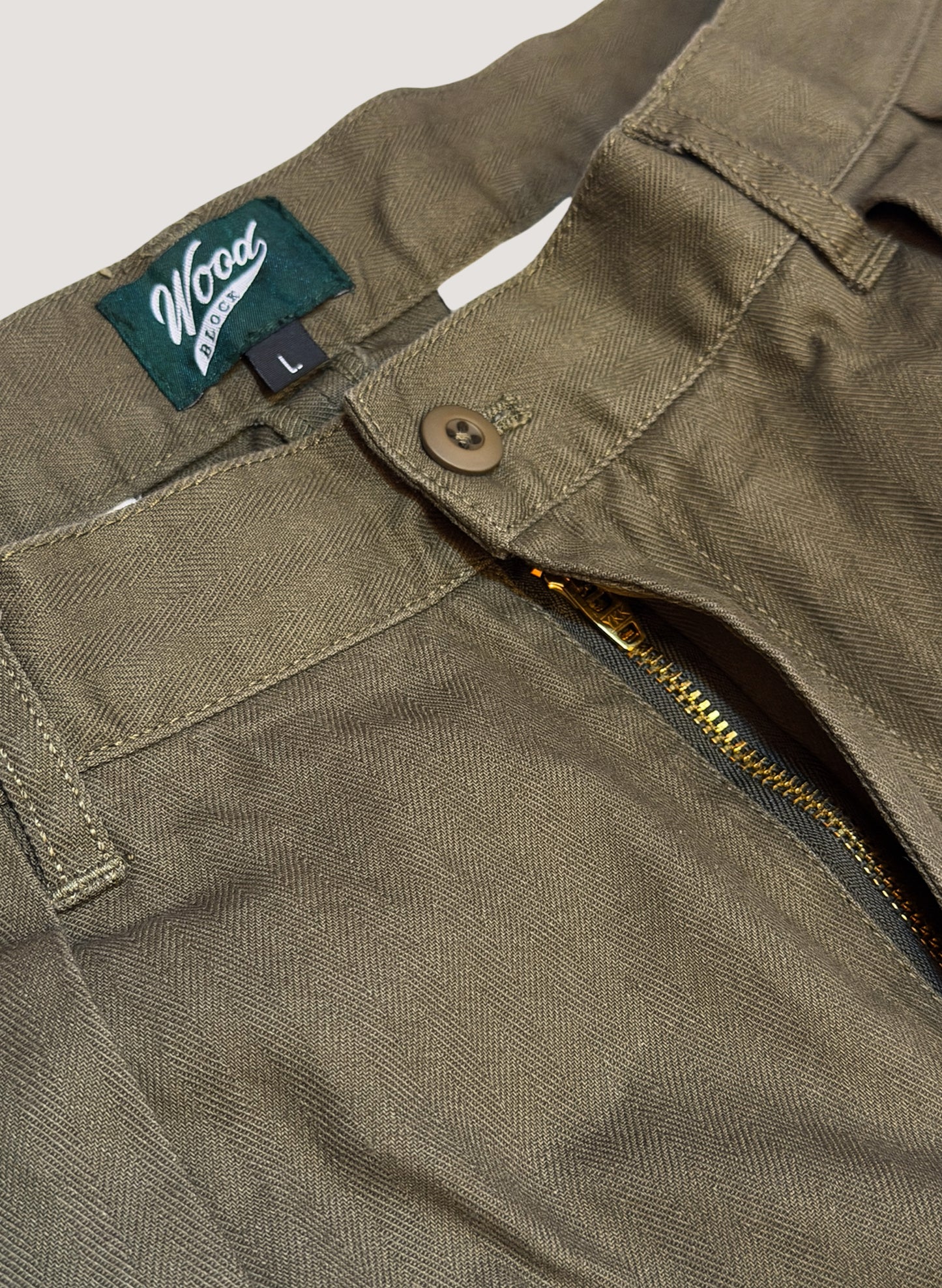 WOODBLOCK２TUCK HERRINGBONE TROUSER OLIVE (WB-25AW-005)