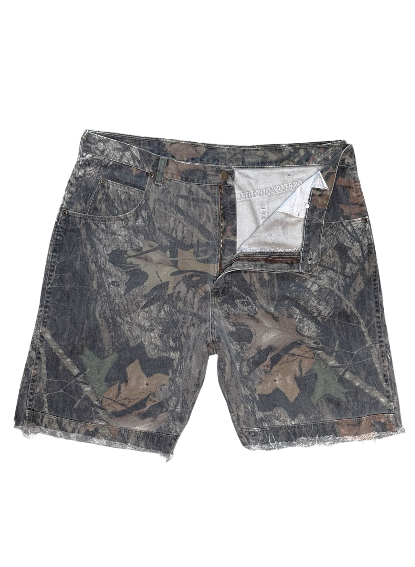 (SUP-754) Wrangler REAL TREE CAMO "CUT OFF" SHORTS