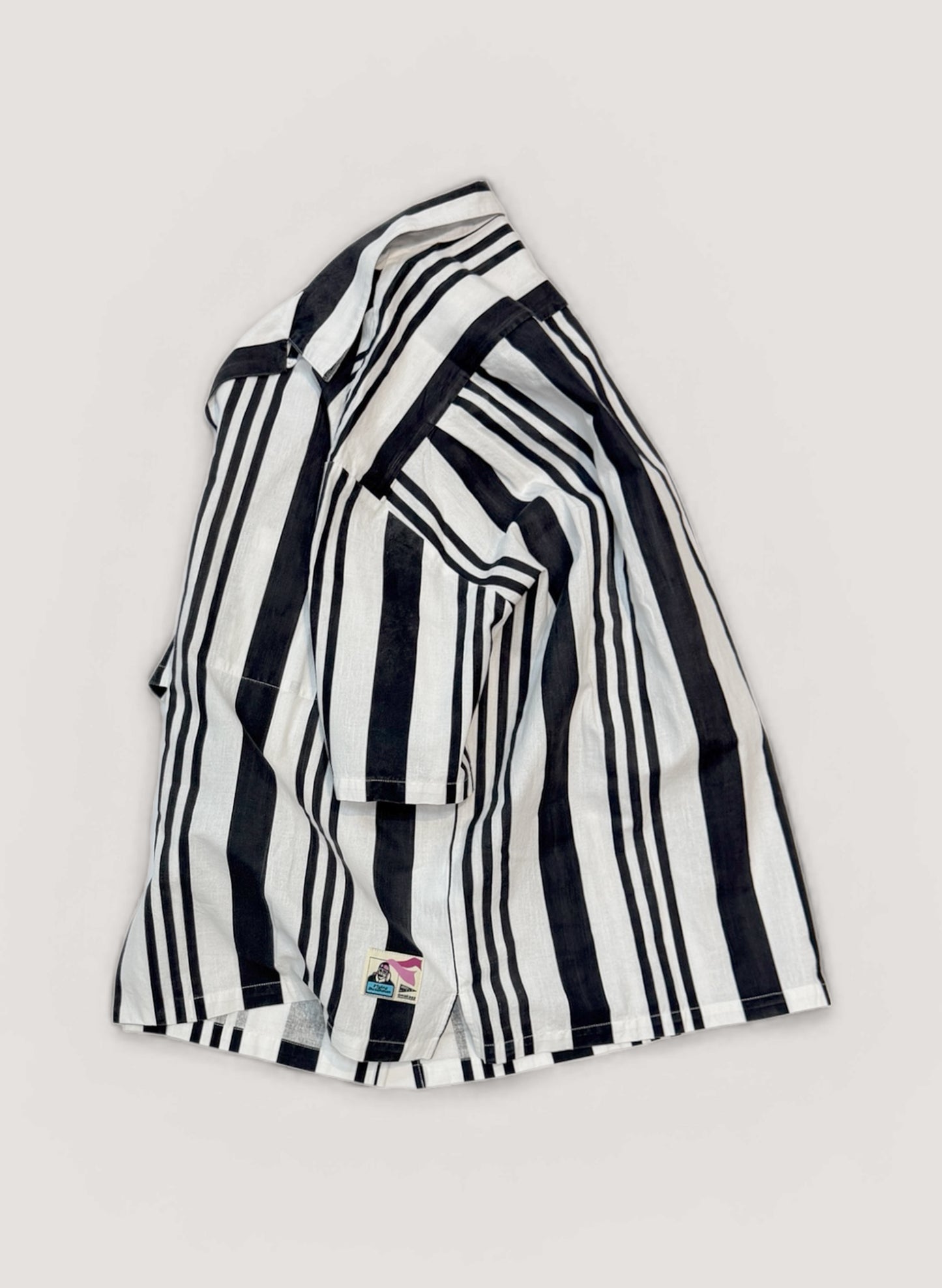 FLYING DUTCHMAN + OMAKASE + WOODBLOCK S/S STRIPE OPEN COLLAR SHIRT WHITE/BLACK (WB-26SS-016)