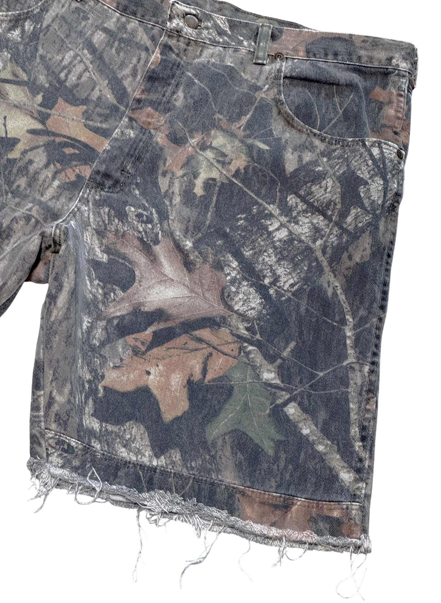 (SUP-754) Wrangler REAL TREE CAMO "CUT OFF" SHORTS