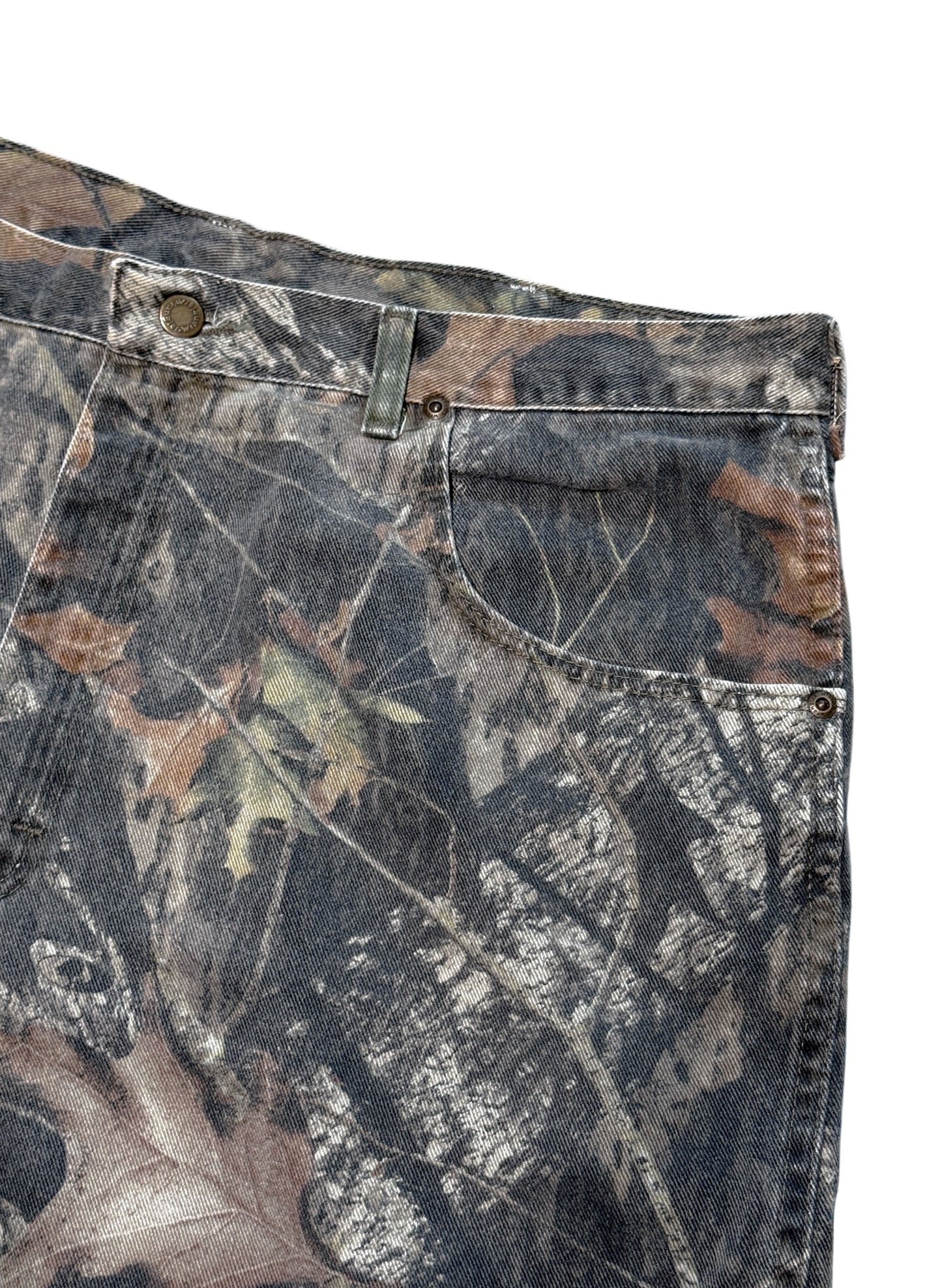 (SUP-754) Wrangler REAL TREE CAMO "CUT OFF" SHORTS