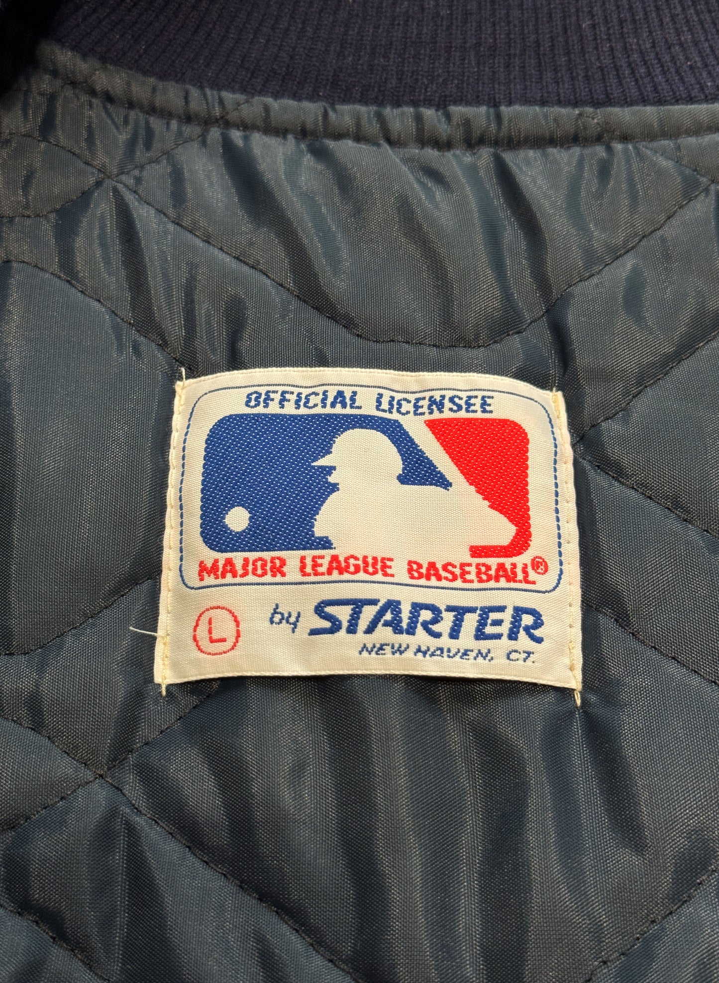 (SUP-551) STARTER NEW YORK YANKEES NYLON STADIUM JACKET - L - MADE IN U.S.A.