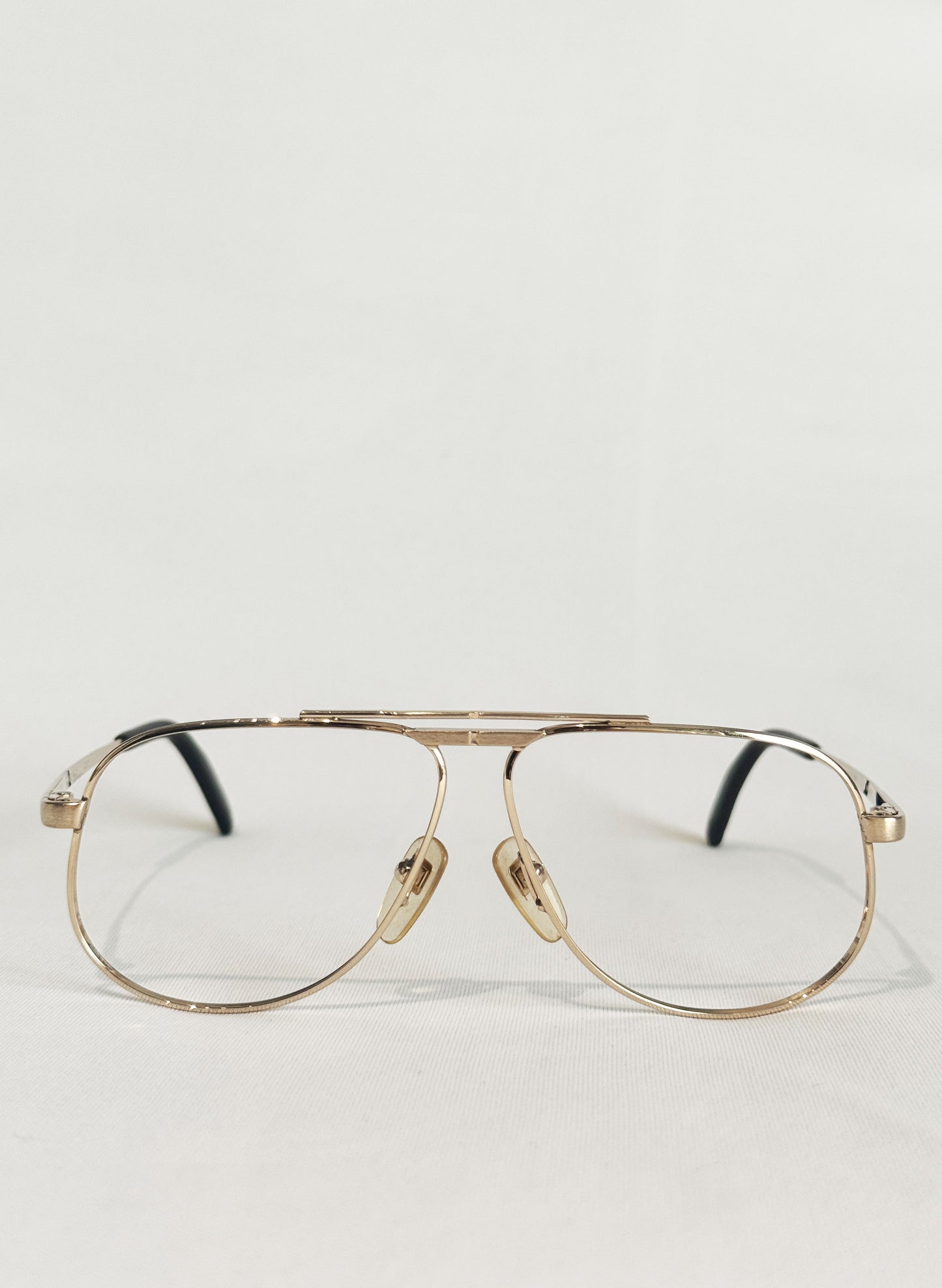 (SUP-539) 90s VINTAGE TEARDROP GOLD GLASSES - Nikon GIUGIARO (レンズなし)