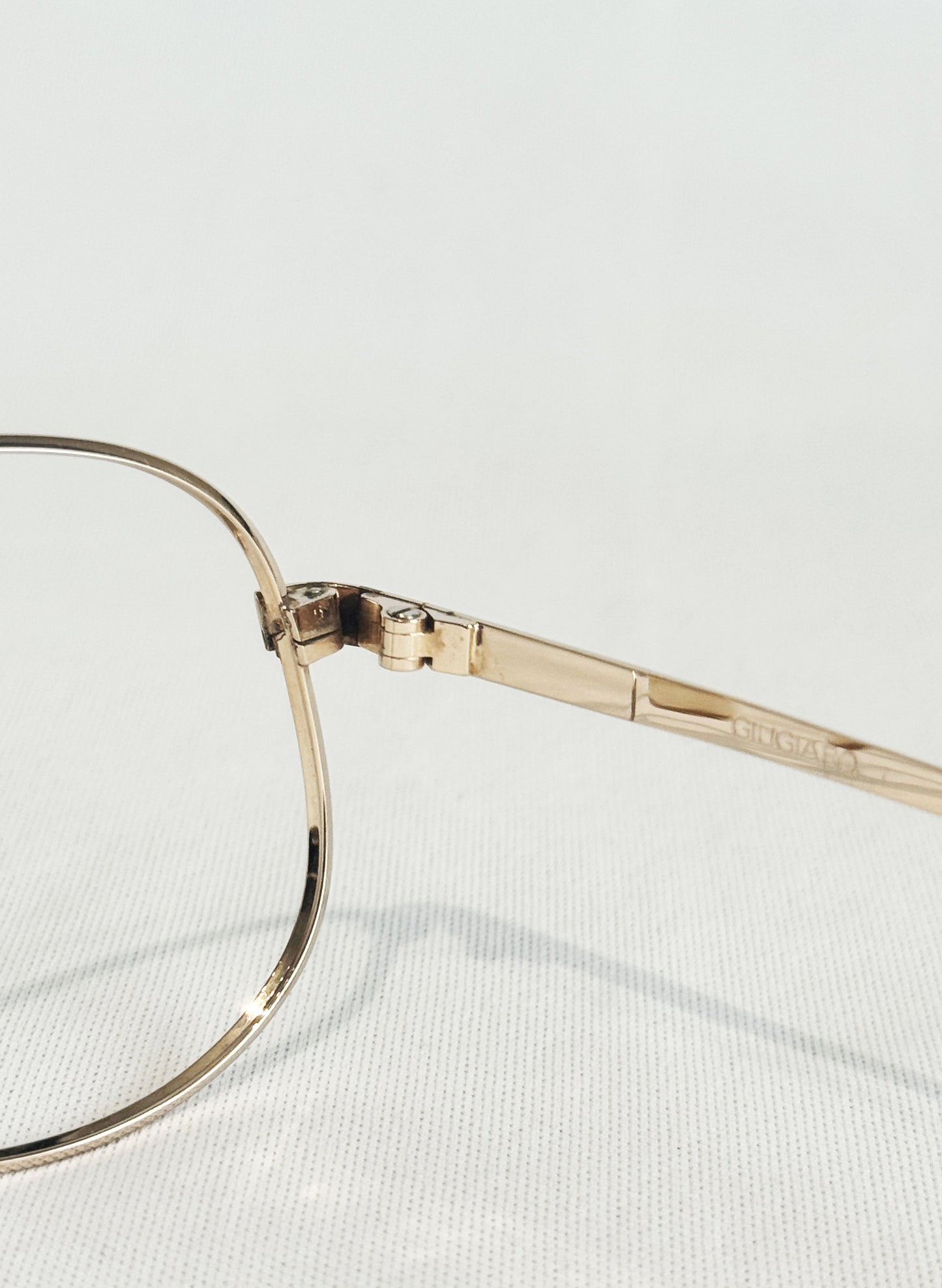 (SUP-539) 90s VINTAGE TEARDROP GOLD GLASSES - Nikon GIUGIARO (レンズなし)