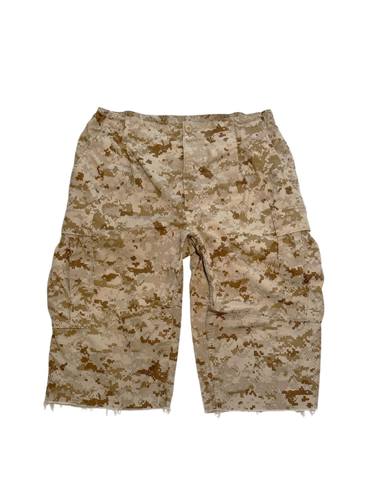 (SUP-397) USMC DESERT CAMO "CUT OFF" JORTS - MEDIUM  (w31-w35まで対応)
