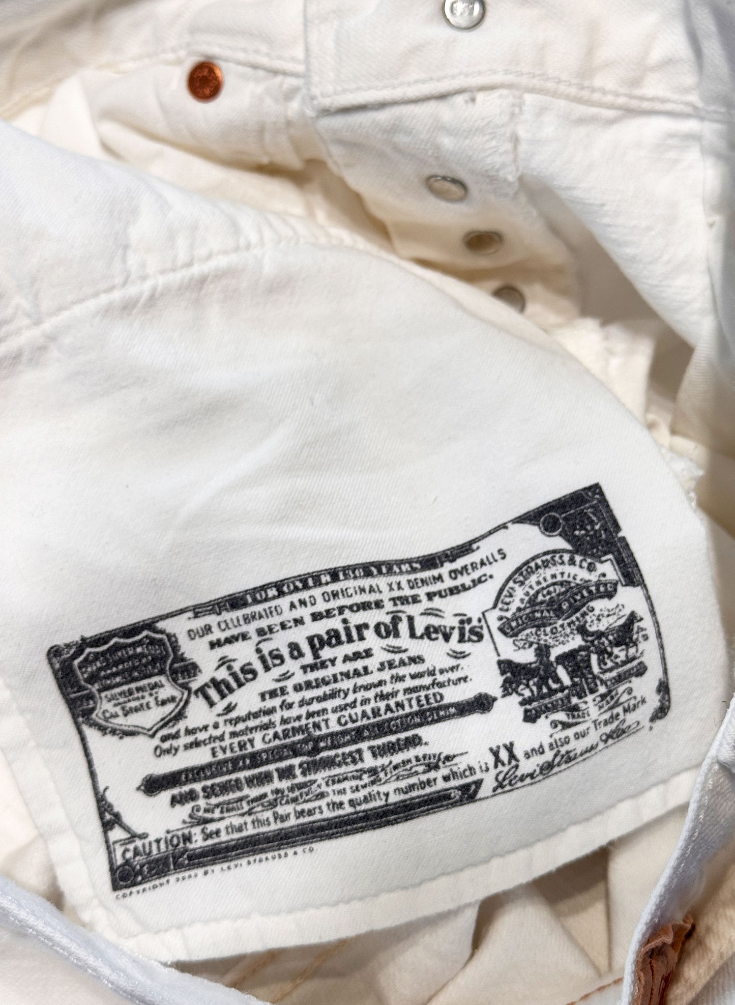 (SUP-570) LEVI'S 501 WHITE DENIM JEANS