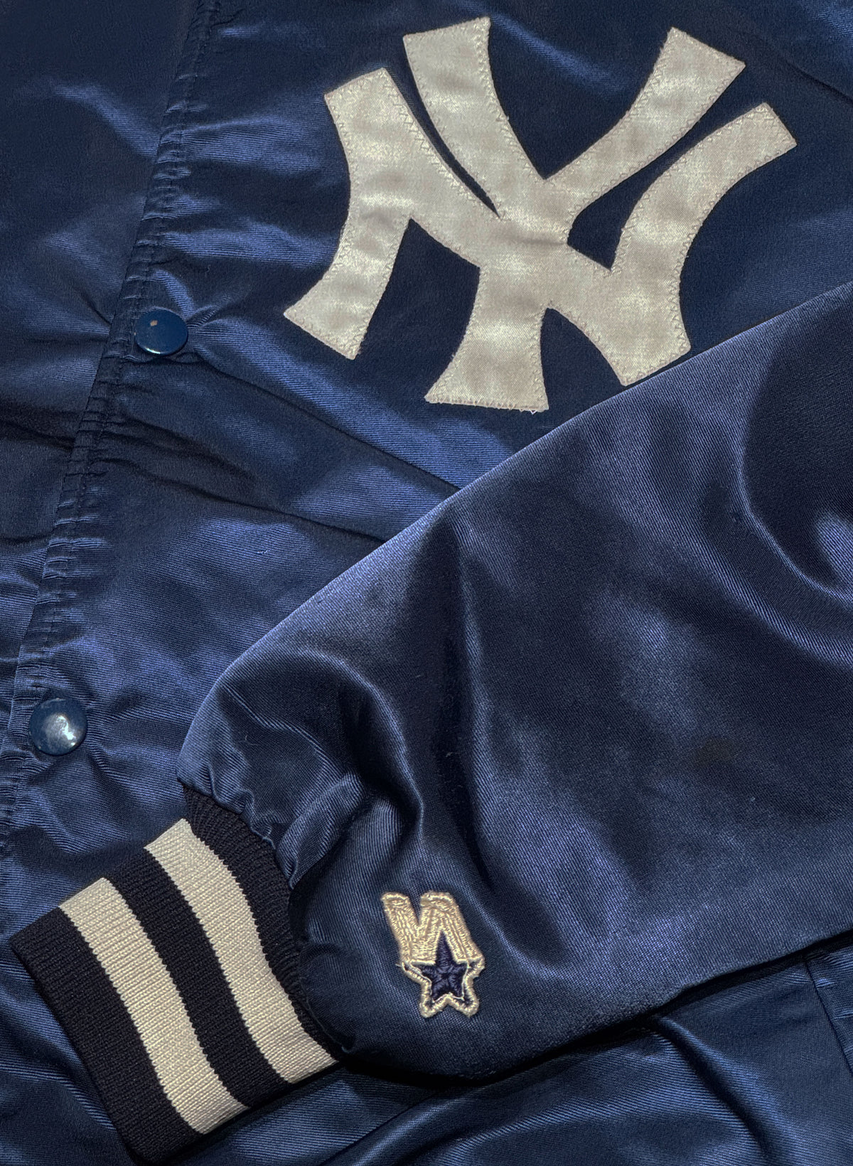 (SUP-842) STARTER MLB NEW YORK YANKEES NYLON STADIUM JACKET - XL - MADE IN U.S.A.