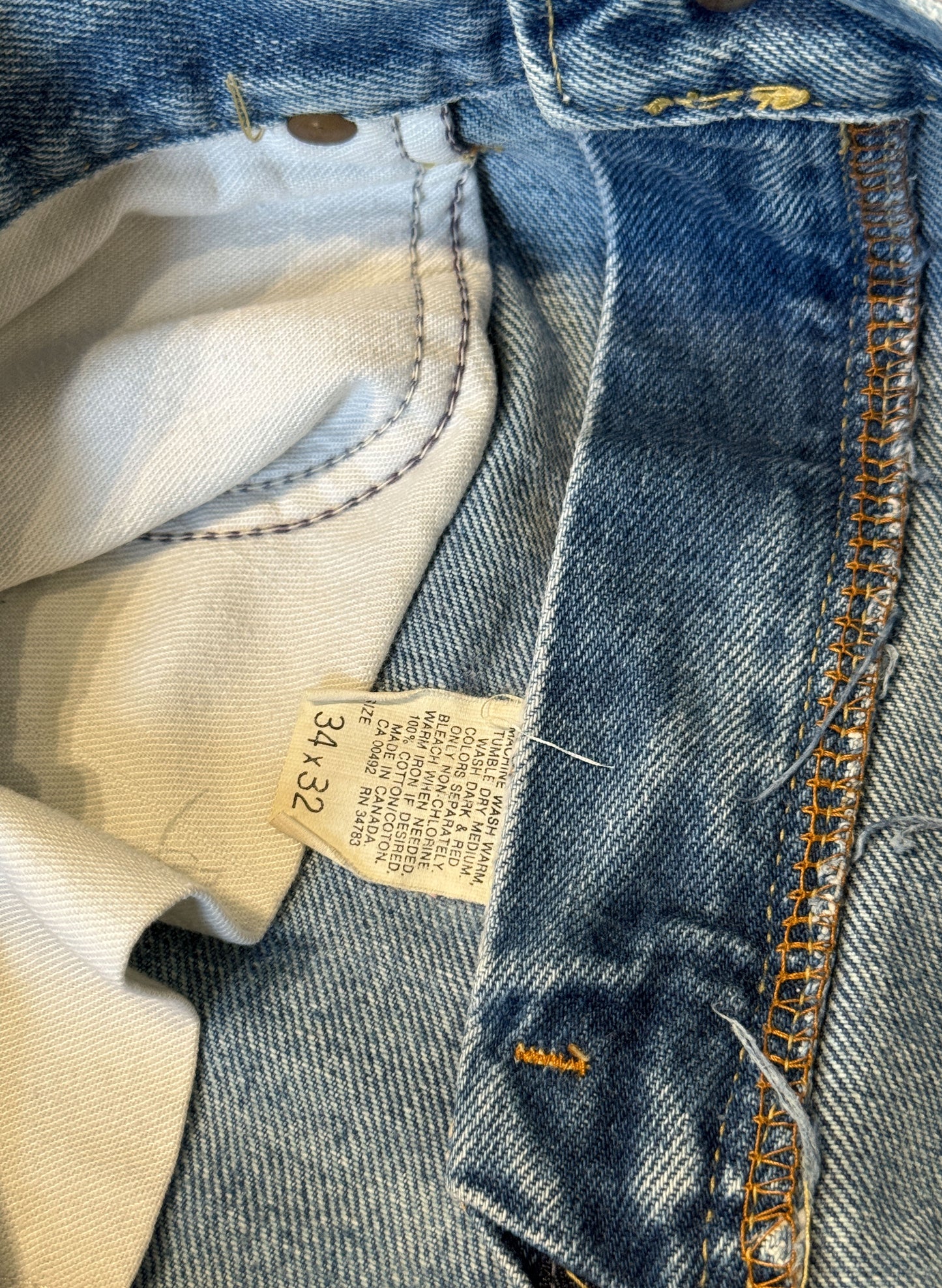 (SUP-120)  LEE "200" DENIM - MADE IN CANADA  (W34)