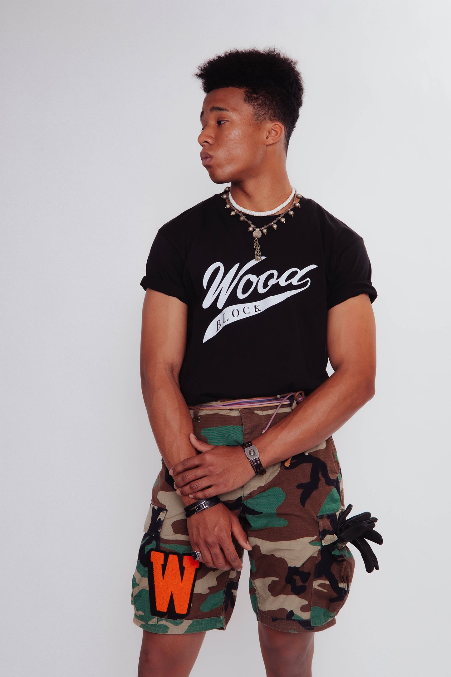 WOODBLOCK SCRIPT LOGO TEE