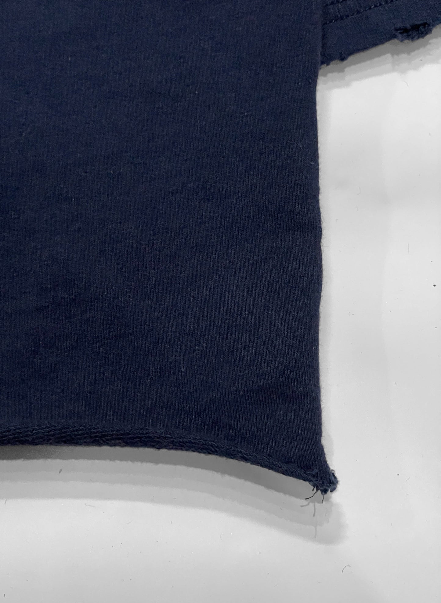 WOODBLOCK CUT OFF CREW NECK(23SS-006-NAVY)